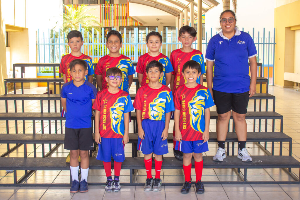 8 Anuario-GRUPALES-TA-Deportes-Fútbol varonil 15-16 blanco -